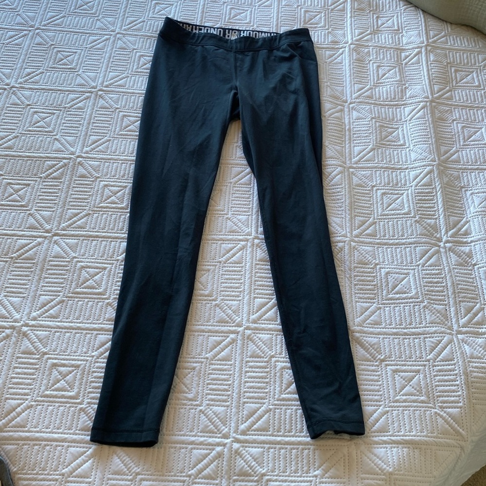 Under Armour Leggings.
